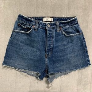 Abercrombie & Fitch The Dad High Rise